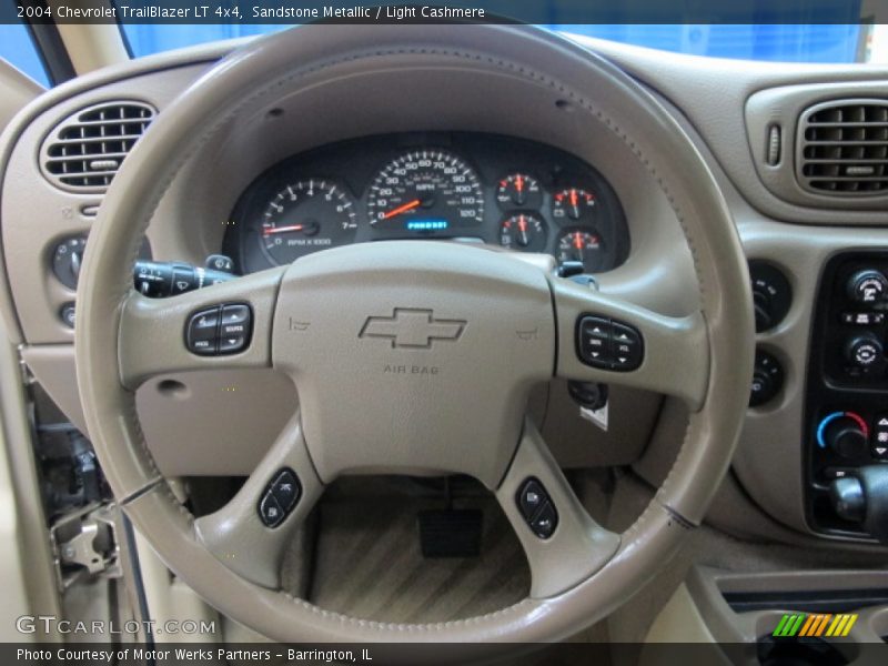 Sandstone Metallic / Light Cashmere 2004 Chevrolet TrailBlazer LT 4x4