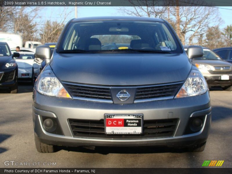 Magnetic Gray / Charcoal 2009 Nissan Versa 1.8 S Hatchback