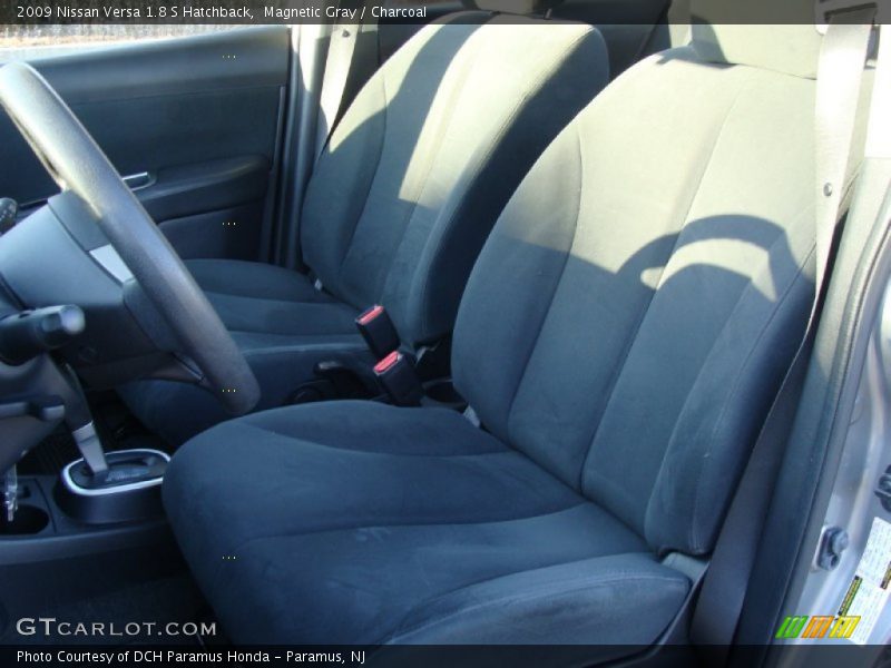 Magnetic Gray / Charcoal 2009 Nissan Versa 1.8 S Hatchback