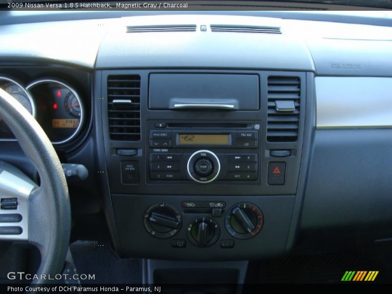 Magnetic Gray / Charcoal 2009 Nissan Versa 1.8 S Hatchback
