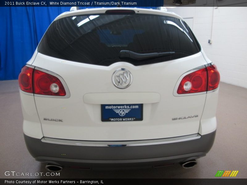 White Diamond Tricoat / Titanium/Dark Titanium 2011 Buick Enclave CX