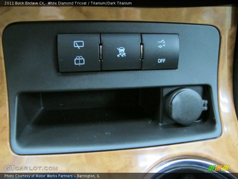 White Diamond Tricoat / Titanium/Dark Titanium 2011 Buick Enclave CX