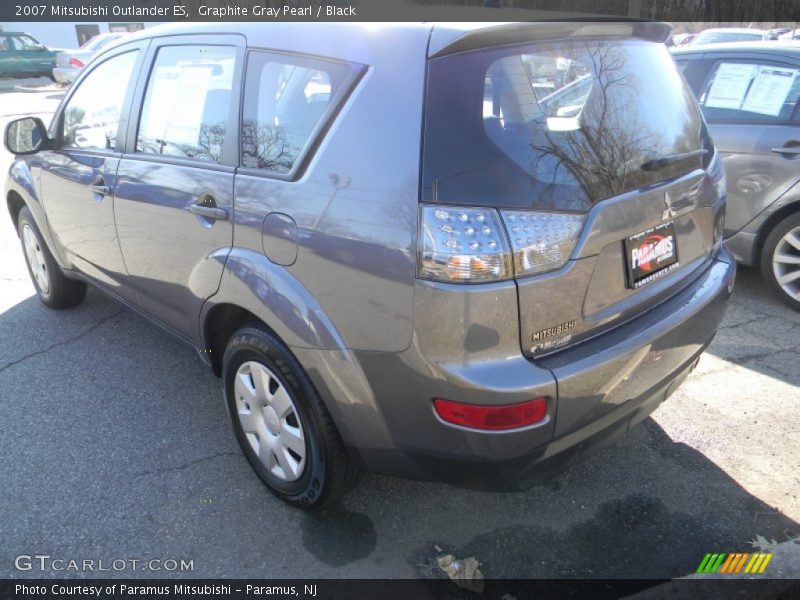 Graphite Gray Pearl / Black 2007 Mitsubishi Outlander ES