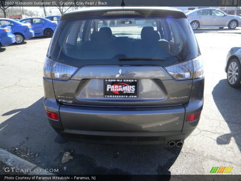 Graphite Gray Pearl / Black 2007 Mitsubishi Outlander ES