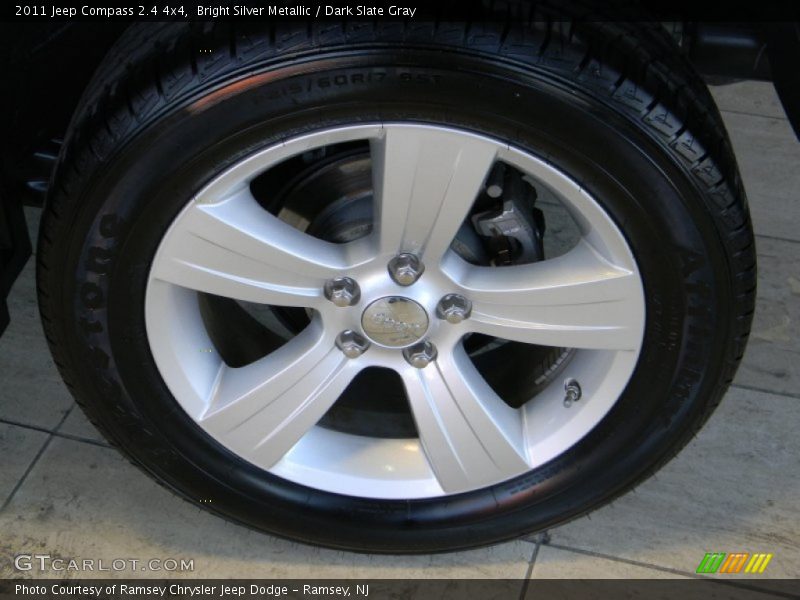 Bright Silver Metallic / Dark Slate Gray 2011 Jeep Compass 2.4 4x4