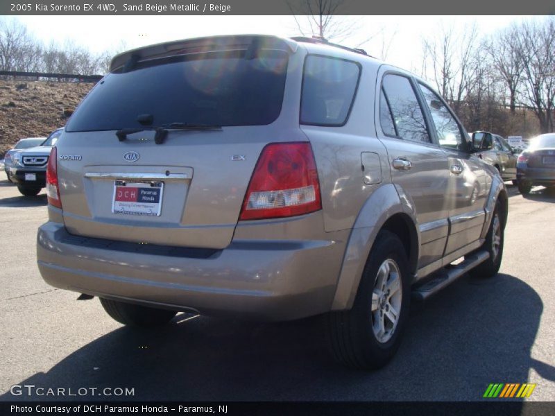 Sand Beige Metallic / Beige 2005 Kia Sorento EX 4WD