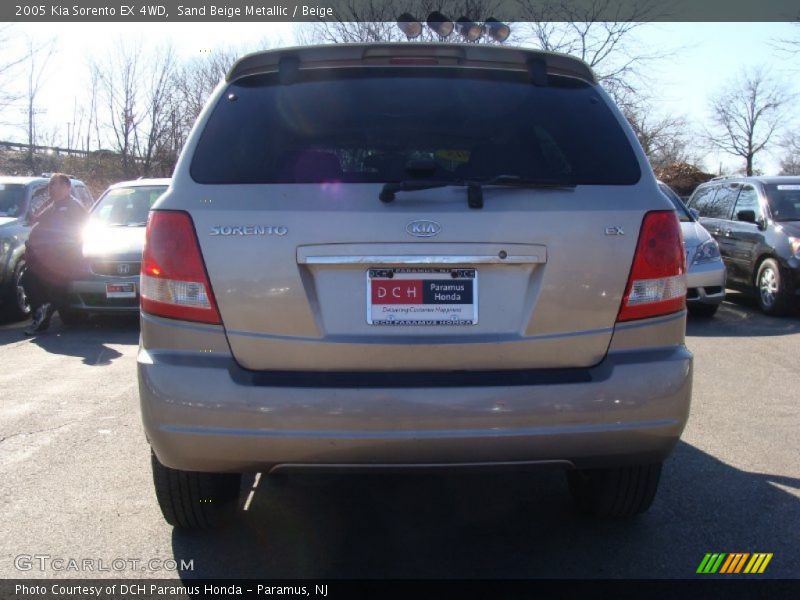Sand Beige Metallic / Beige 2005 Kia Sorento EX 4WD