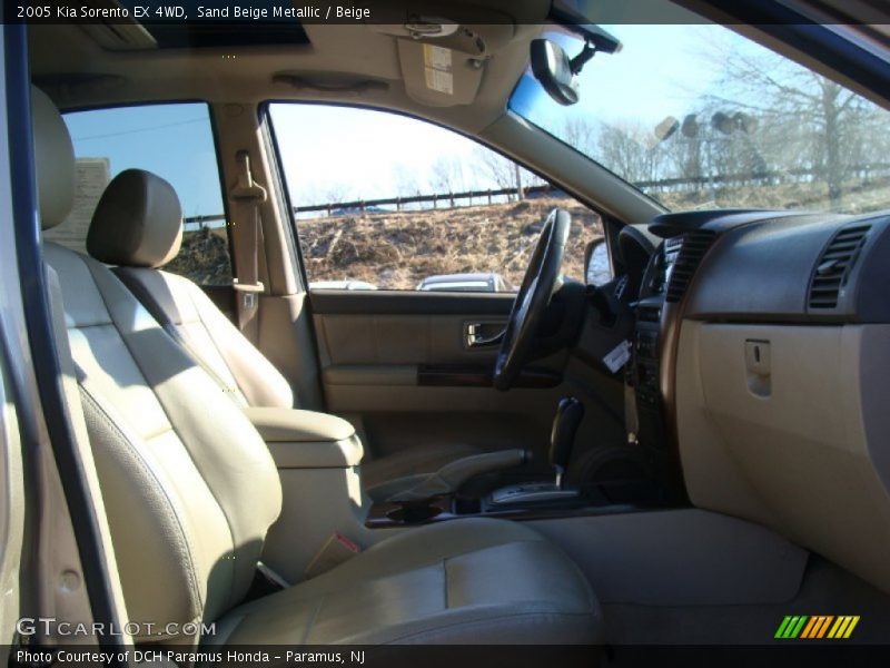 Sand Beige Metallic / Beige 2005 Kia Sorento EX 4WD