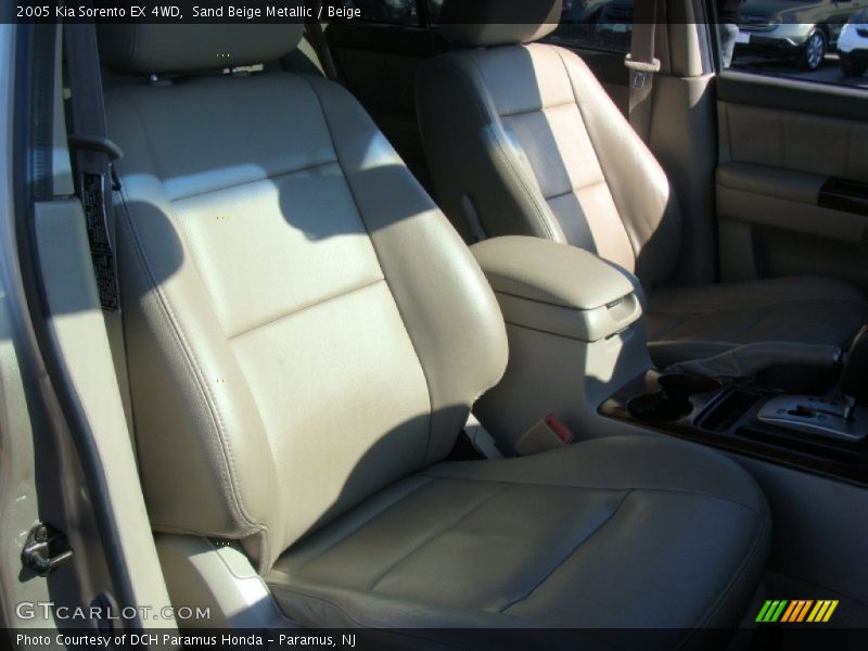 Sand Beige Metallic / Beige 2005 Kia Sorento EX 4WD