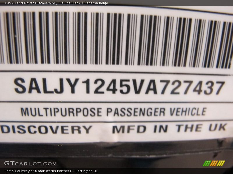 Beluga Black / Bahama Beige 1997 Land Rover Discovery SE