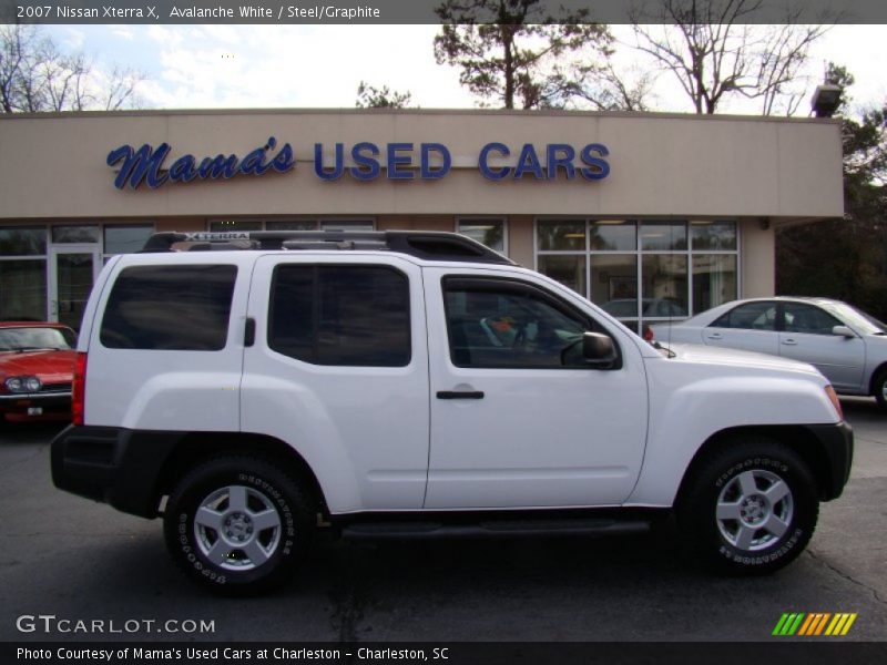 Avalanche White / Steel/Graphite 2007 Nissan Xterra X