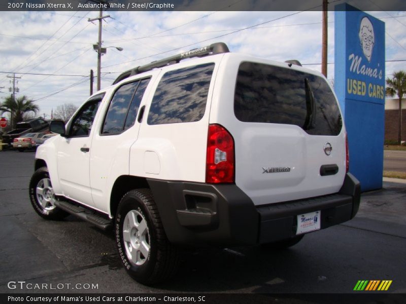 Avalanche White / Steel/Graphite 2007 Nissan Xterra X