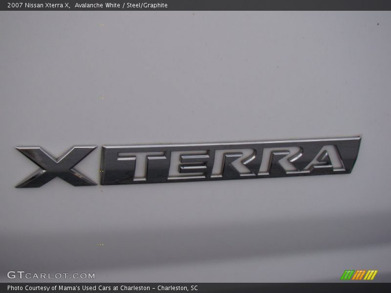 Avalanche White / Steel/Graphite 2007 Nissan Xterra X