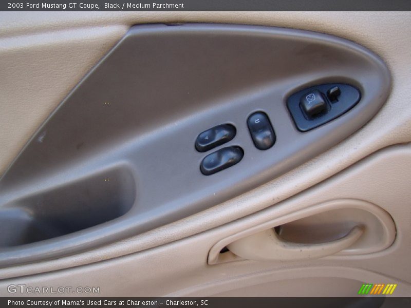 Black / Medium Parchment 2003 Ford Mustang GT Coupe