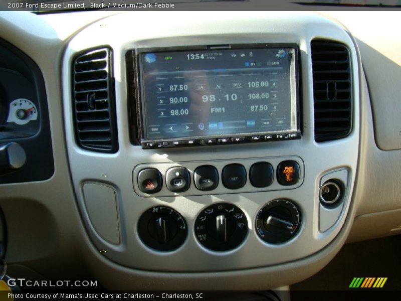 Black / Medium/Dark Pebble 2007 Ford Escape Limited