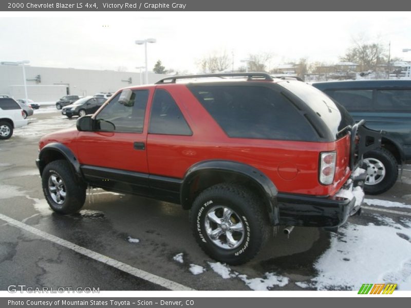 Victory Red / Graphite Gray 2000 Chevrolet Blazer LS 4x4