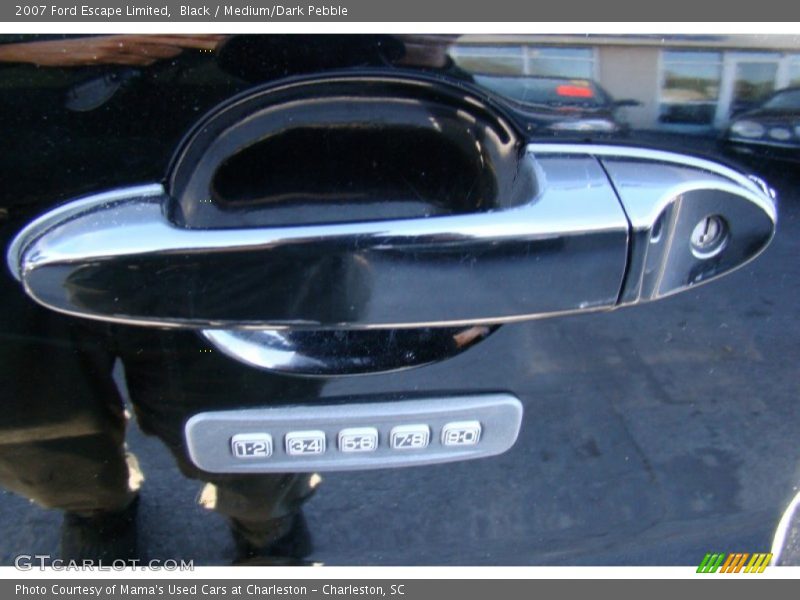 Black / Medium/Dark Pebble 2007 Ford Escape Limited