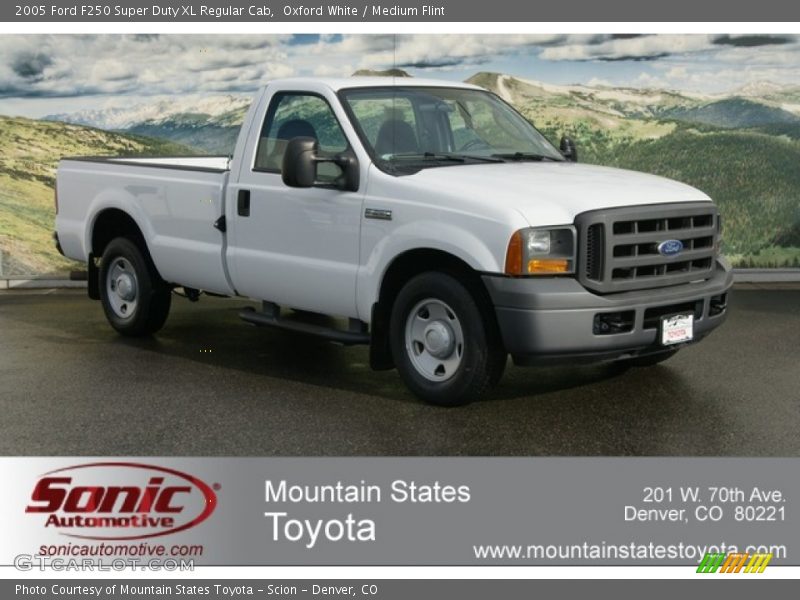 Oxford White / Medium Flint 2005 Ford F250 Super Duty XL Regular Cab