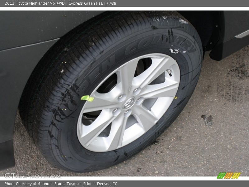 Cypress Green Pearl / Ash 2012 Toyota Highlander V6 4WD