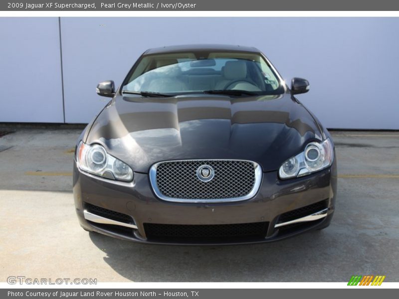 Pearl Grey Metallic / Ivory/Oyster 2009 Jaguar XF Supercharged