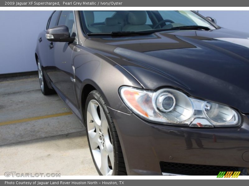 Pearl Grey Metallic / Ivory/Oyster 2009 Jaguar XF Supercharged