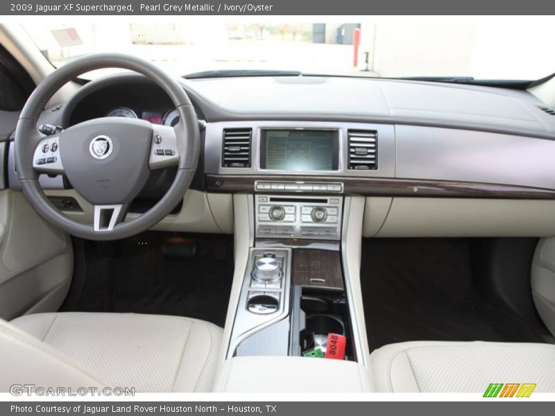 Pearl Grey Metallic / Ivory/Oyster 2009 Jaguar XF Supercharged