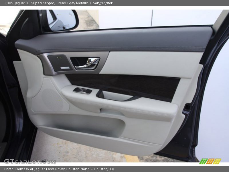 Pearl Grey Metallic / Ivory/Oyster 2009 Jaguar XF Supercharged