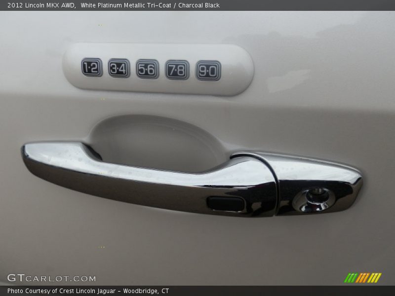 White Platinum Metallic Tri-Coat / Charcoal Black 2012 Lincoln MKX AWD