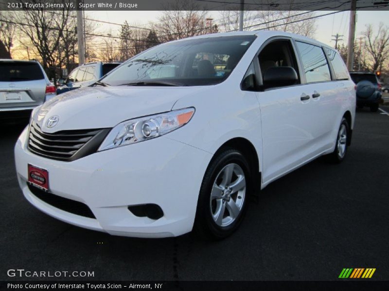 Super White / Bisque 2011 Toyota Sienna V6