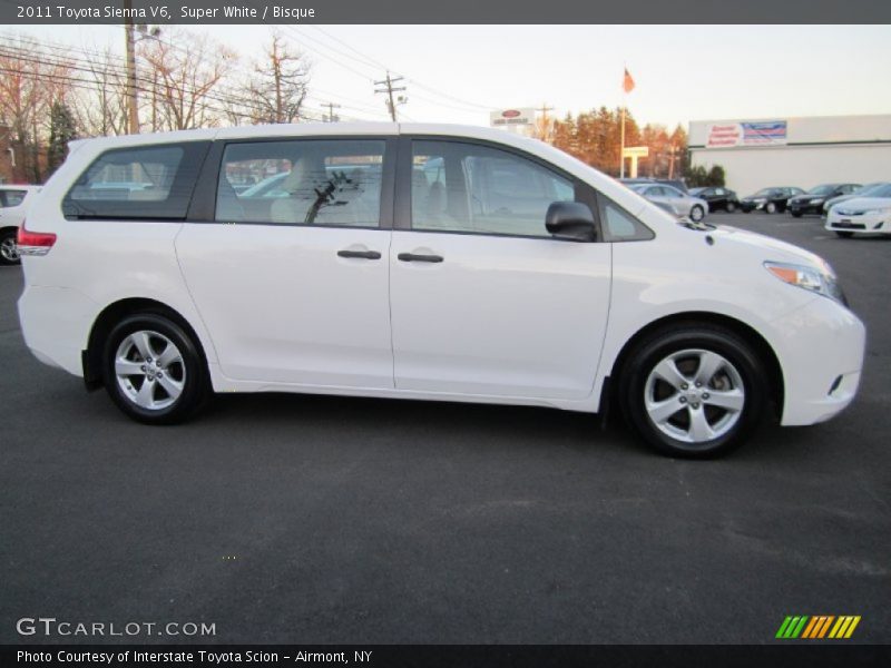 Super White / Bisque 2011 Toyota Sienna V6