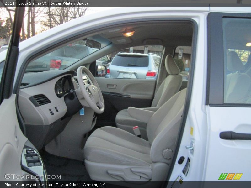 Super White / Bisque 2011 Toyota Sienna V6