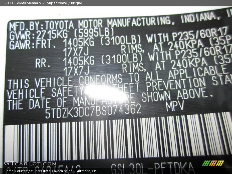 Super White / Bisque 2011 Toyota Sienna V6