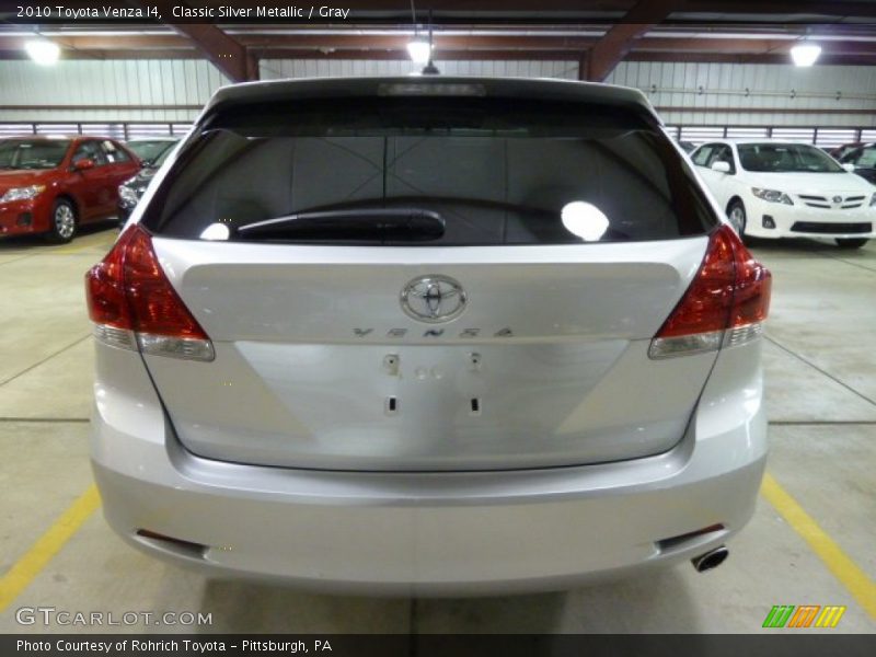 Classic Silver Metallic / Gray 2010 Toyota Venza I4