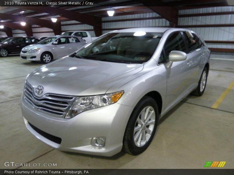 Classic Silver Metallic / Gray 2010 Toyota Venza I4