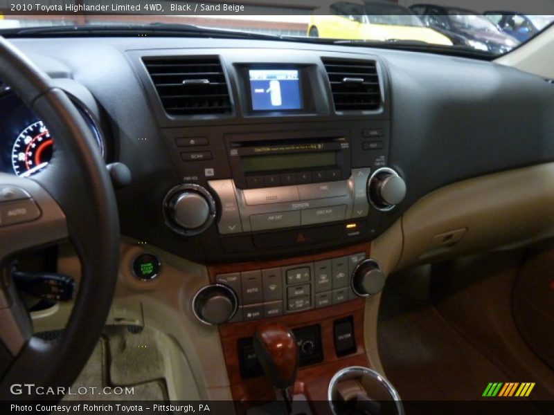 Black / Sand Beige 2010 Toyota Highlander Limited 4WD