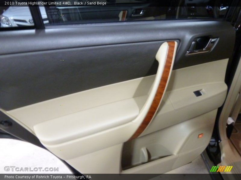 Black / Sand Beige 2010 Toyota Highlander Limited 4WD