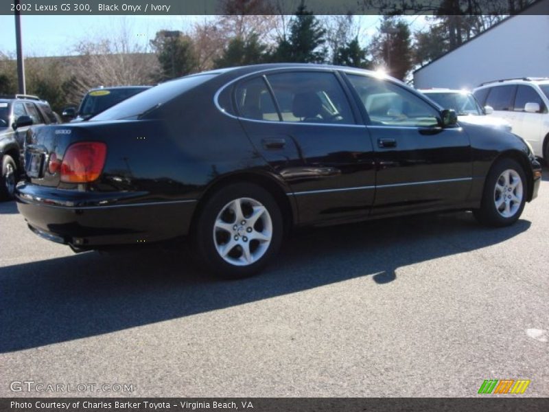 Black Onyx / Ivory 2002 Lexus GS 300