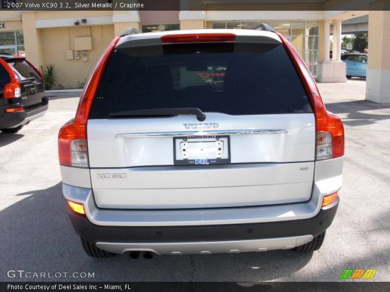 Silver Metallic / Graphite 2007 Volvo XC90 3.2