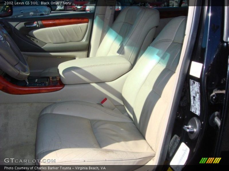 Black Onyx / Ivory 2002 Lexus GS 300