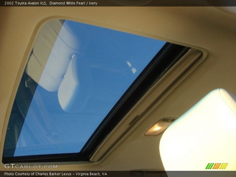 Diamond White Pearl / Ivory 2002 Toyota Avalon XLS