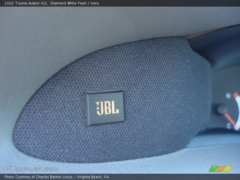 Diamond White Pearl / Ivory 2002 Toyota Avalon XLS