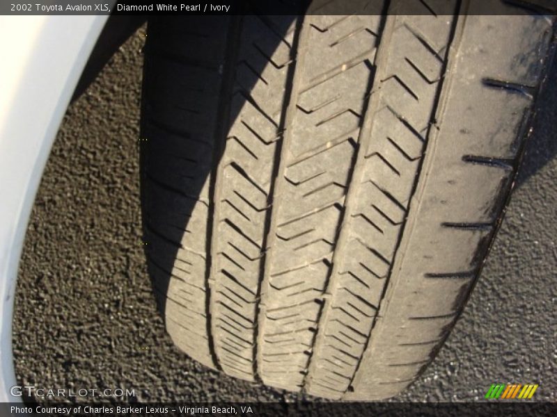 Diamond White Pearl / Ivory 2002 Toyota Avalon XLS