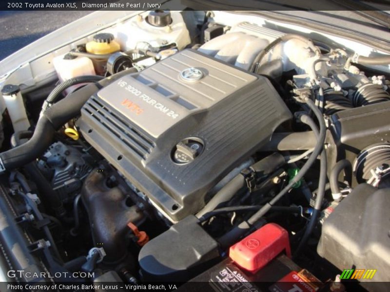 Diamond White Pearl / Ivory 2002 Toyota Avalon XLS