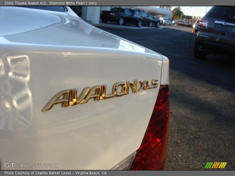 Diamond White Pearl / Ivory 2002 Toyota Avalon XLS