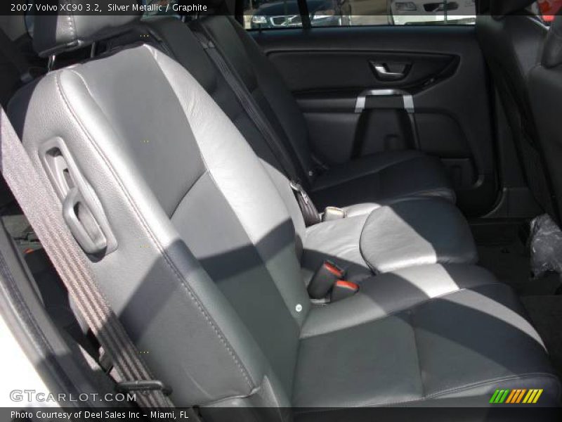 Silver Metallic / Graphite 2007 Volvo XC90 3.2