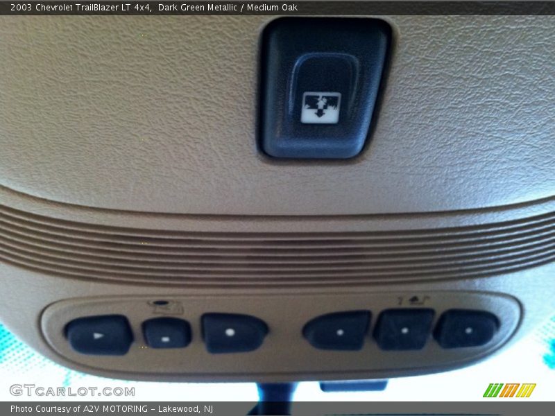 Dark Green Metallic / Medium Oak 2003 Chevrolet TrailBlazer LT 4x4