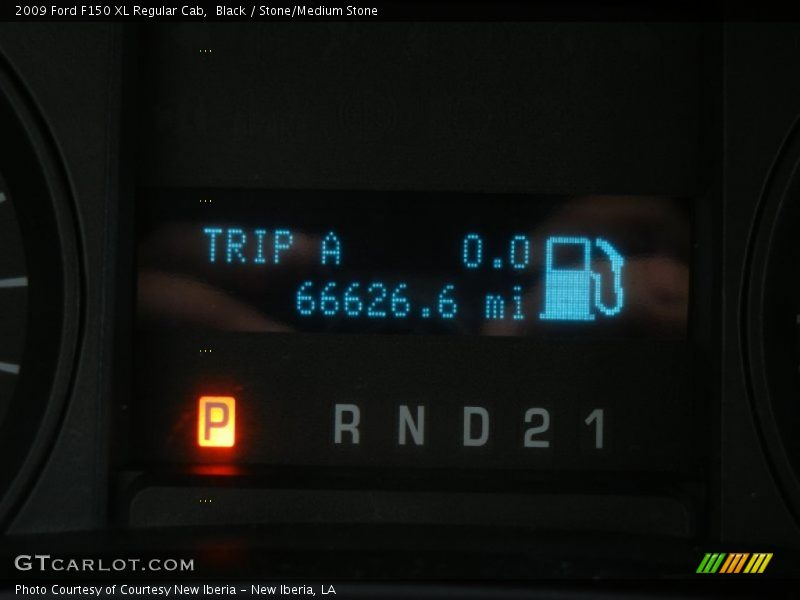 Black / Stone/Medium Stone 2009 Ford F150 XL Regular Cab