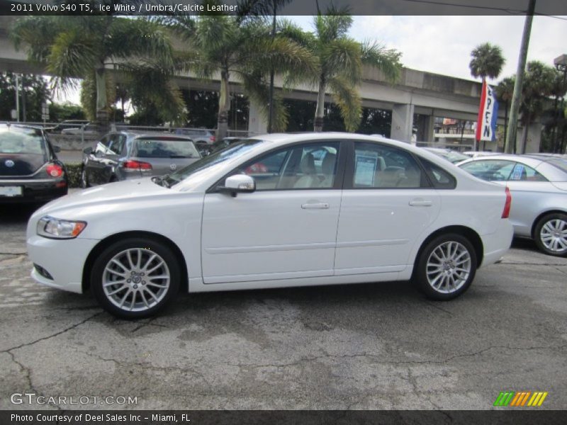 Ice White / Umbra/Calcite Leather 2011 Volvo S40 T5