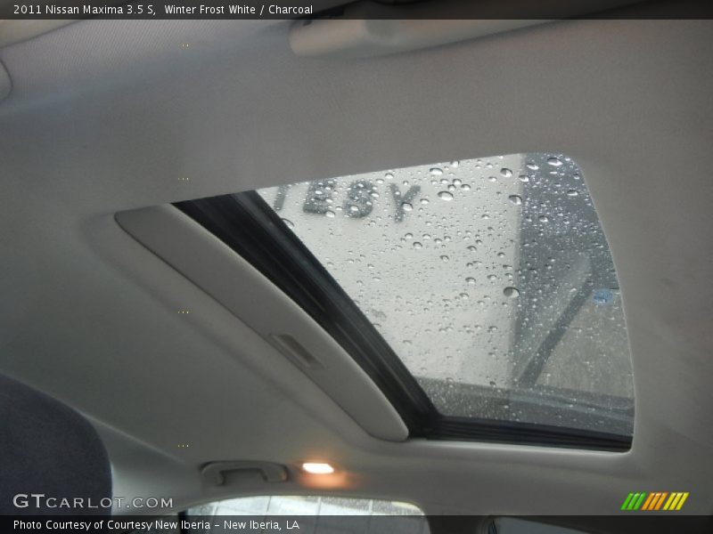 Winter Frost White / Charcoal 2011 Nissan Maxima 3.5 S