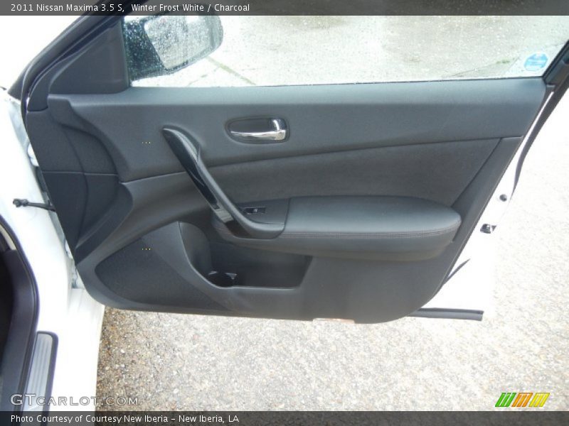 Winter Frost White / Charcoal 2011 Nissan Maxima 3.5 S